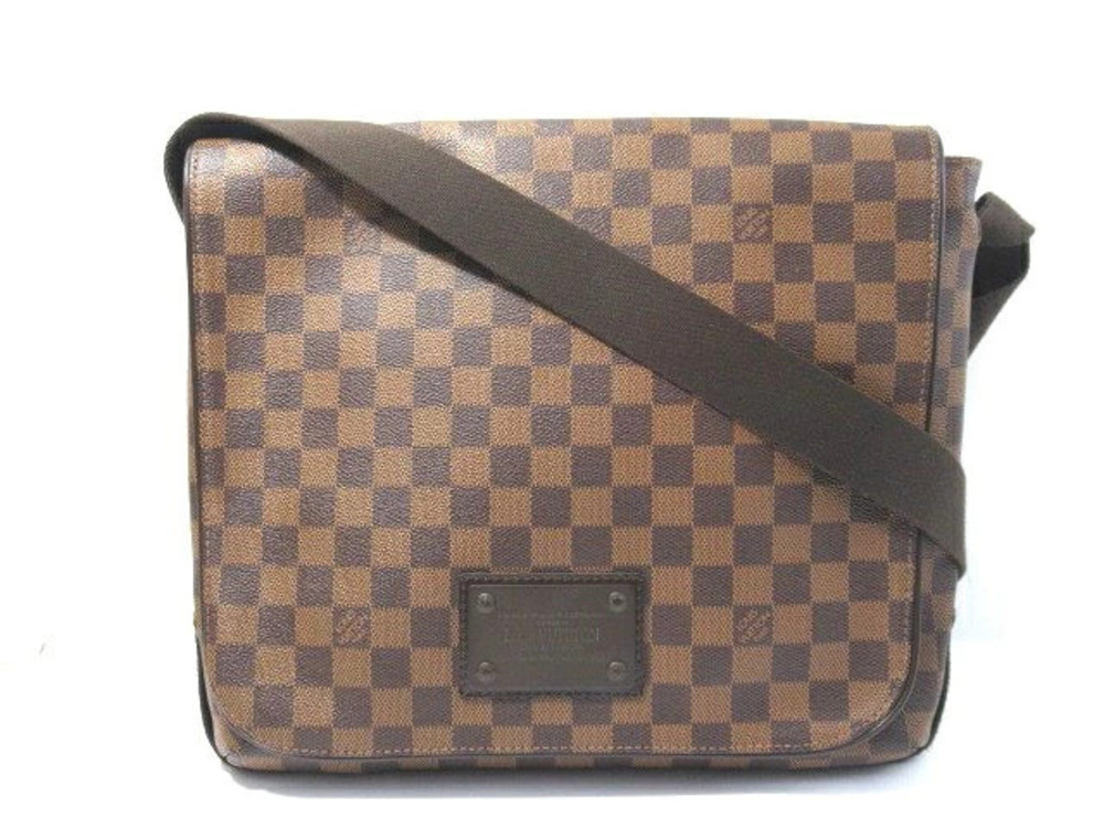 LOUIS VUITTON Damier Brooklyn Shoulder Bag